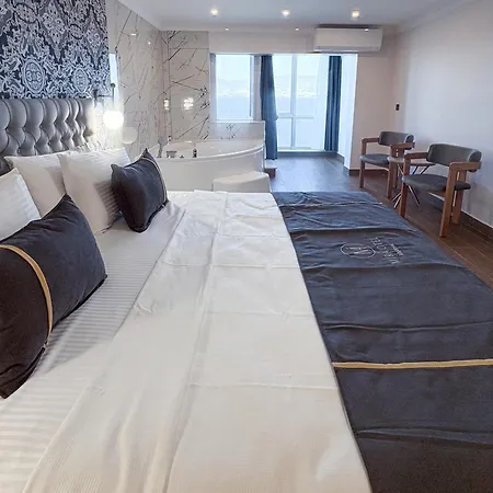 Otel Mira Küçükyalı *