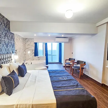 Mira Küçükyalı Otel *