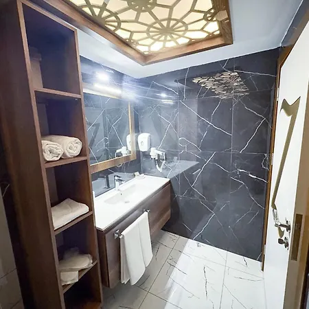 Otel Mira Küçükyalı *