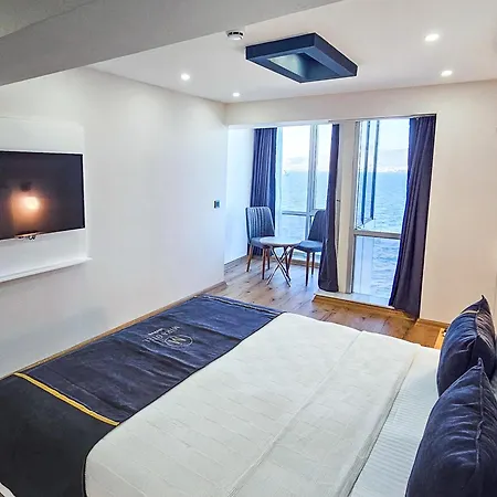 Otel Mira Küçükyalı