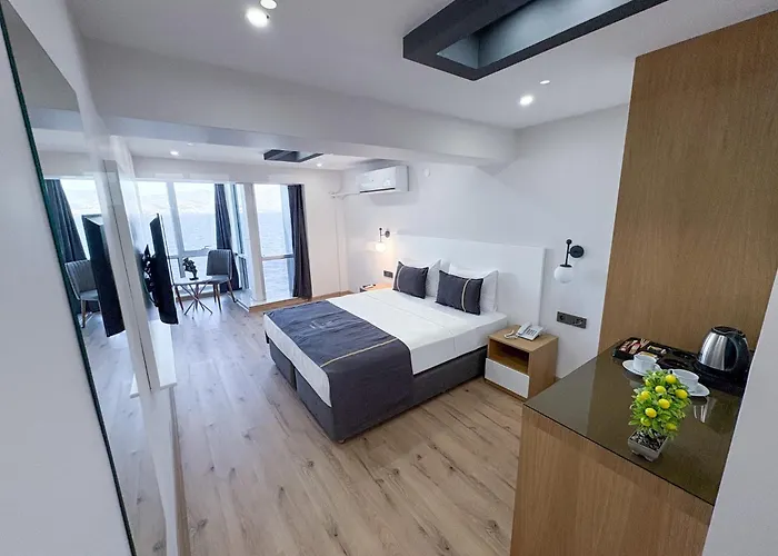 Mira Küçükyalı Hotel