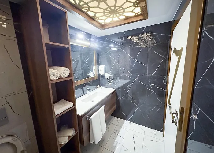 Hotel Mira Küçükyalı *